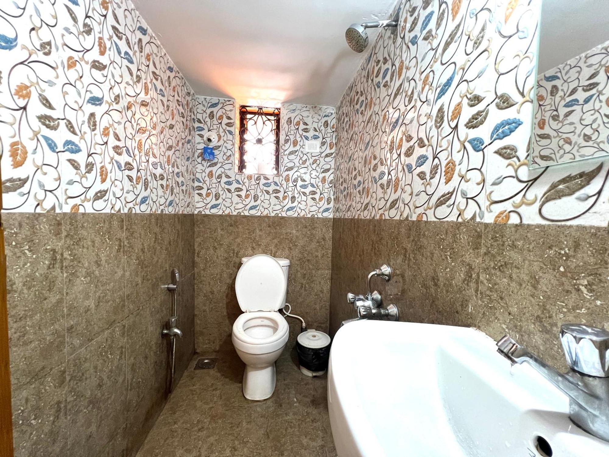 Aura Rooms & Swimming Pool, Calangute Exterior photo