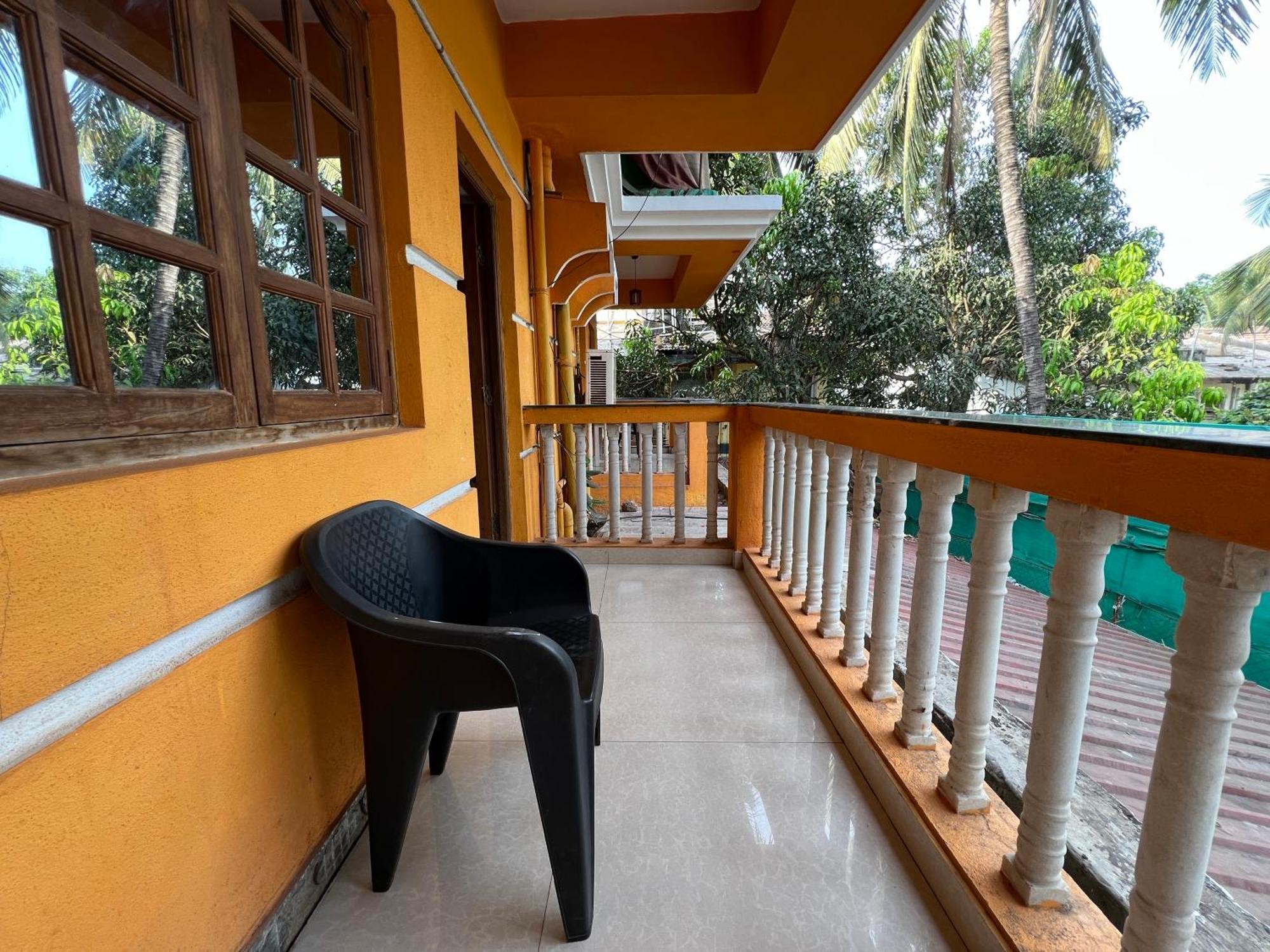 Aura Rooms & Swimming Pool, Calangute Exterior photo
